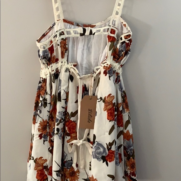 🆕FLORAL DRESS - Picture 6 of 6